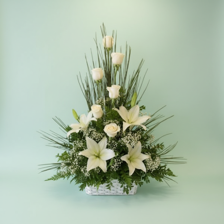 BASKET OF FLOWERS 17 - 3 سلة الزهور 17 | سلال الزهور الطازجةأضئ أي مساحة مع سلة الزهور 17 الخاصة بنا. ترتيب مذهل من الأزهار النا