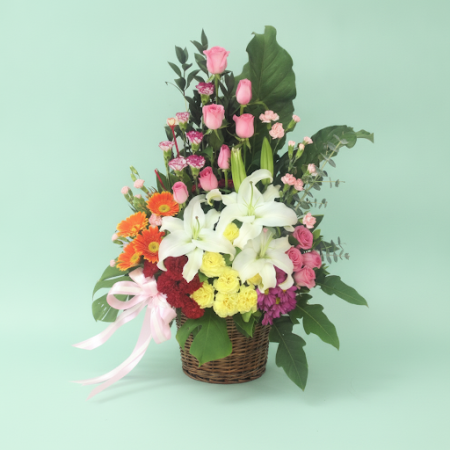 BASKET OF FLOWERS 20 - 2 BASKET OF FLOWERS 20 | 신선한 꽃 바구니어떤 공간도 BASKET OF FLOWERS 20으로 밝게 만들어 보세요. 선물이나 홈 데코에 완벽한 화려한 꽃다발입니다. 오늘