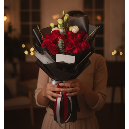 12 red Rose flowers - 4 Red Rose Flowers | 신선하고 아름다운 꽃특별한 사람에게 12 red Rose flowers로 놀라움을 선사하세요. 어떤 경우에도 완벽한 이 신선한 꽃들은 사랑과 열정을 상징