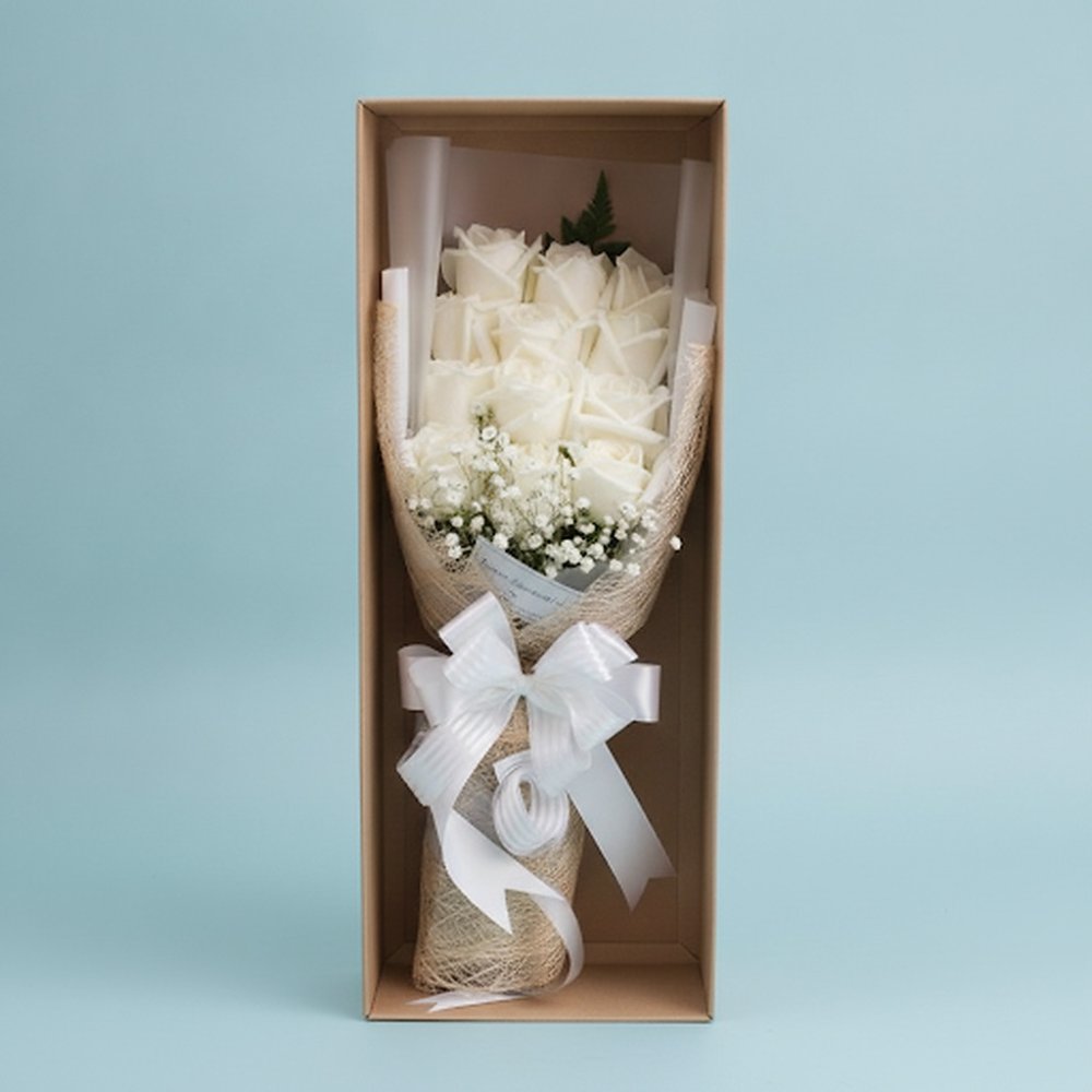 12 WHITE ROSE FLOWER IN BOX