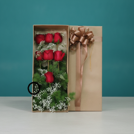6 roses in box - 4 6 Roses in Box | Frische & elegante RosenÜberraschen Sie jemanden Besonderen mit unserer eleganten Box mit 6 