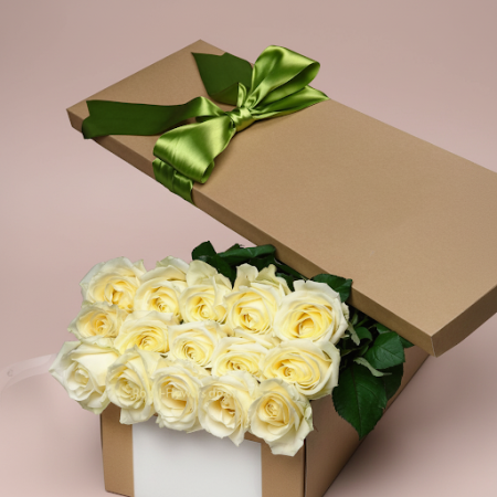 8 roses in box WHITE - 2 8 White Roses in Box | ROSE IN BOX