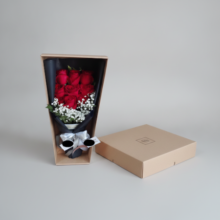9 red roses flower in box - 2 9 Red Roses in a Box | Fresh Flower BouquetSurprise someone special with our stunning 9 red roses 