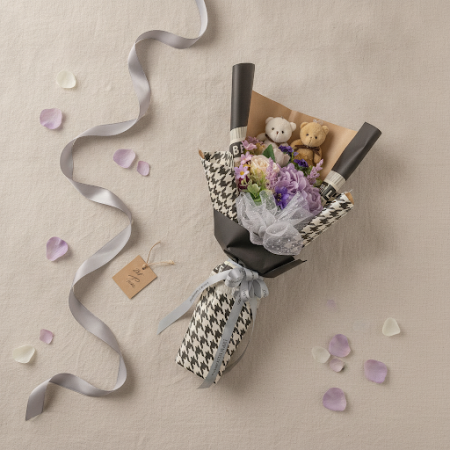 Art flowers with mini doll - 7 Art Flowers with Mini Doll | バレンタインデーギフトバレンタインデーに、ミニドール付きの魅力的なArt flowers with mini dollで大切な人を驚かせ