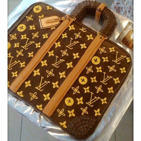LV Luggage Cake – Luxury Designer Celebration Dessert in Pattaya LV Luggage Cake – Luxury Designer Celebration Dessert in Pattay