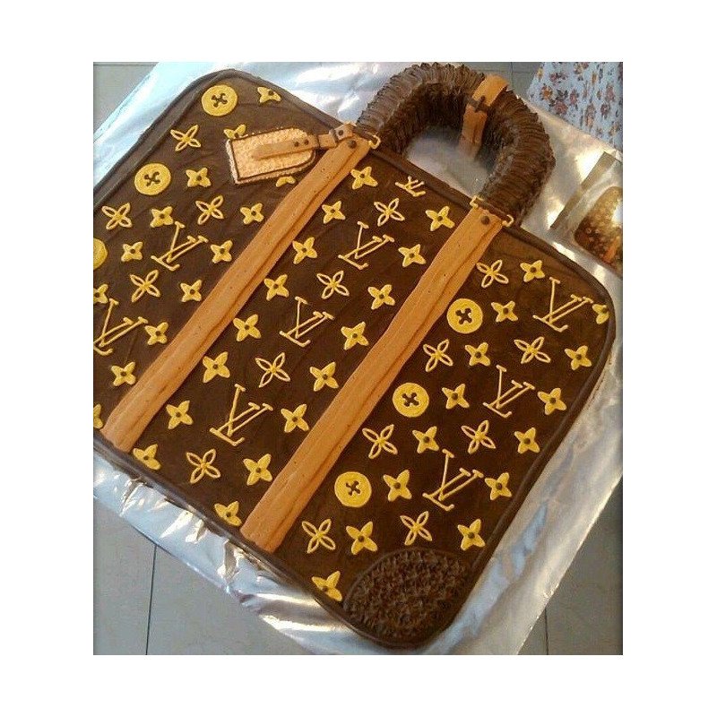 LV Luggage Cake – Luxury Designer Celebration Dessert in Pattaya LV Luggage Cake – Luxury Designer Celebration Dessert in Pattay