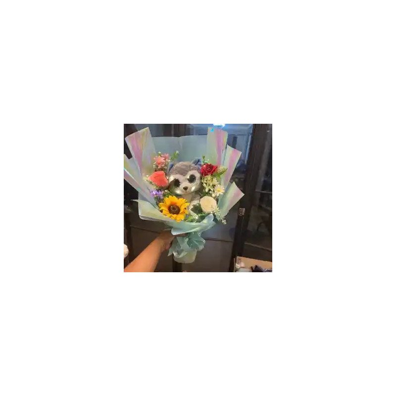  doll boquette with artifical flowers Last Chance Deals - Foto 1