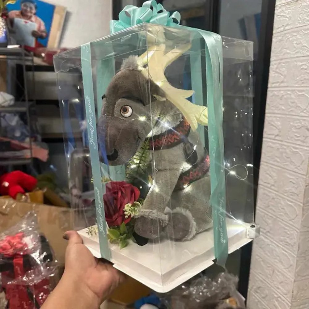 Sven plush in lighted case