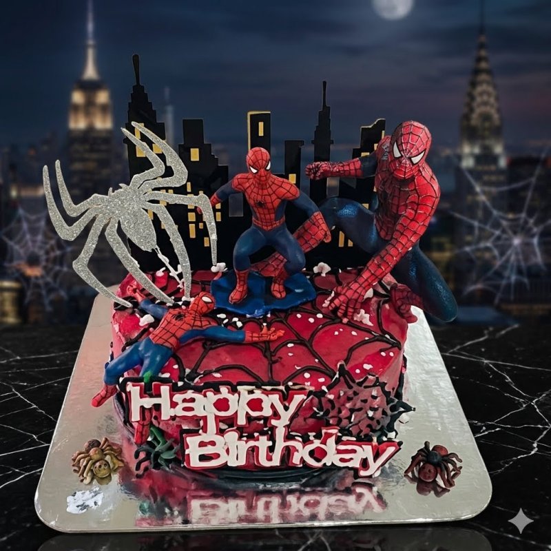 Κέικ με θέμα τον Spider-Man σε αστικό τοπίο
