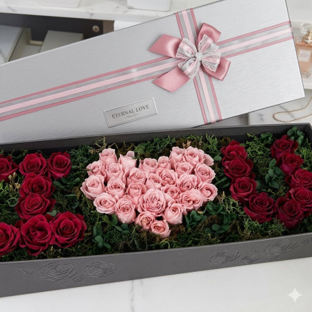 ROSE IN BOX 08 - 2 ROSE IN BOX 08: Caixa de Regal d'Rosa Elegant | Compra AraSorprèn els teus éssers estimats amb ROSE IN BOX 08