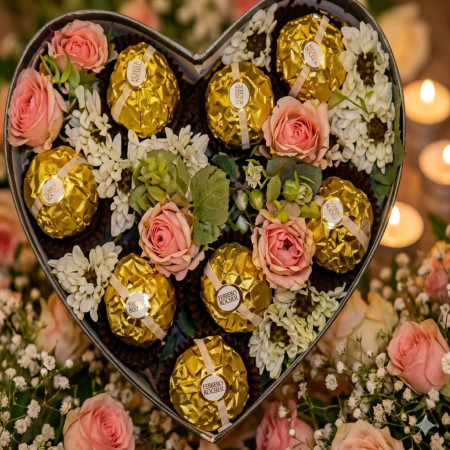 roses in box with chocolate and teedy bear - 3 Roses in Box with Chocolate & Teddy Bear | ROSE IN BOXSurprenez votre être cher a