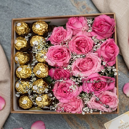 pink full roses with chocolate in box - 2 Caixes de Roses Roses i Xocolata | ROSE IN BOXSorprèn la teva persona estimada amb les