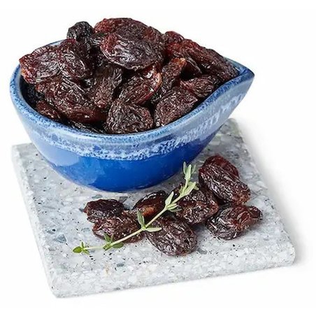 Dried cranberries in blue bowl