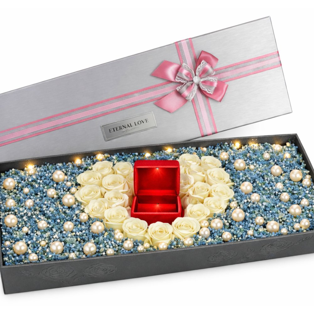 Luxury jewelry box heart roses